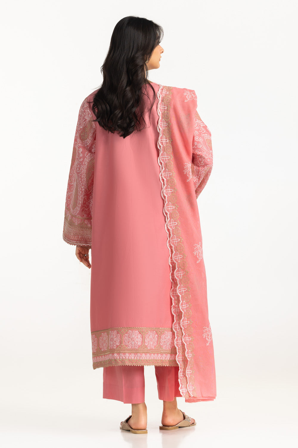 3Pc Lawn Embroidered Suit