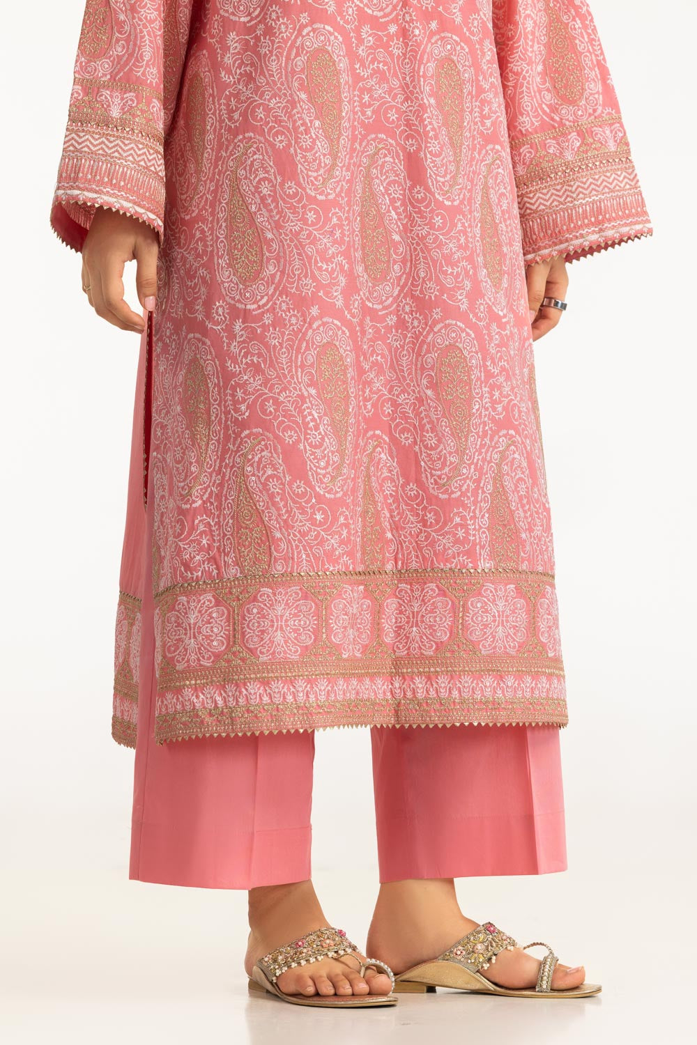 3Pc Lawn Embroidered Suit