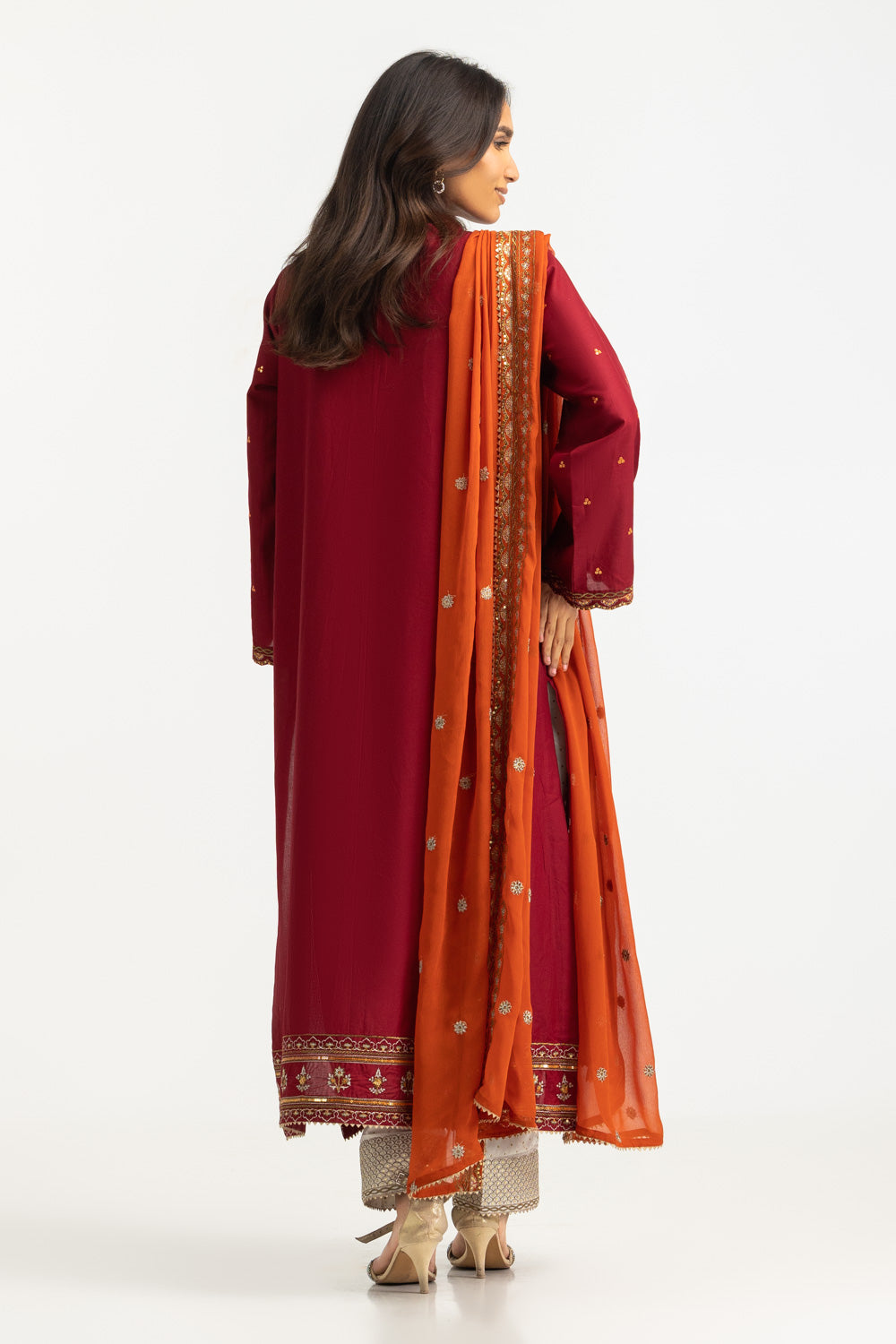 3Pc Lawn Embroidered Suit
