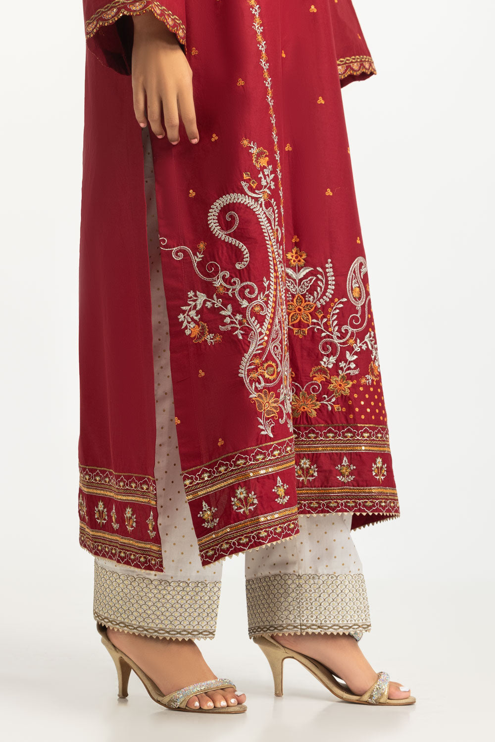 3Pc Lawn Embroidered Suit