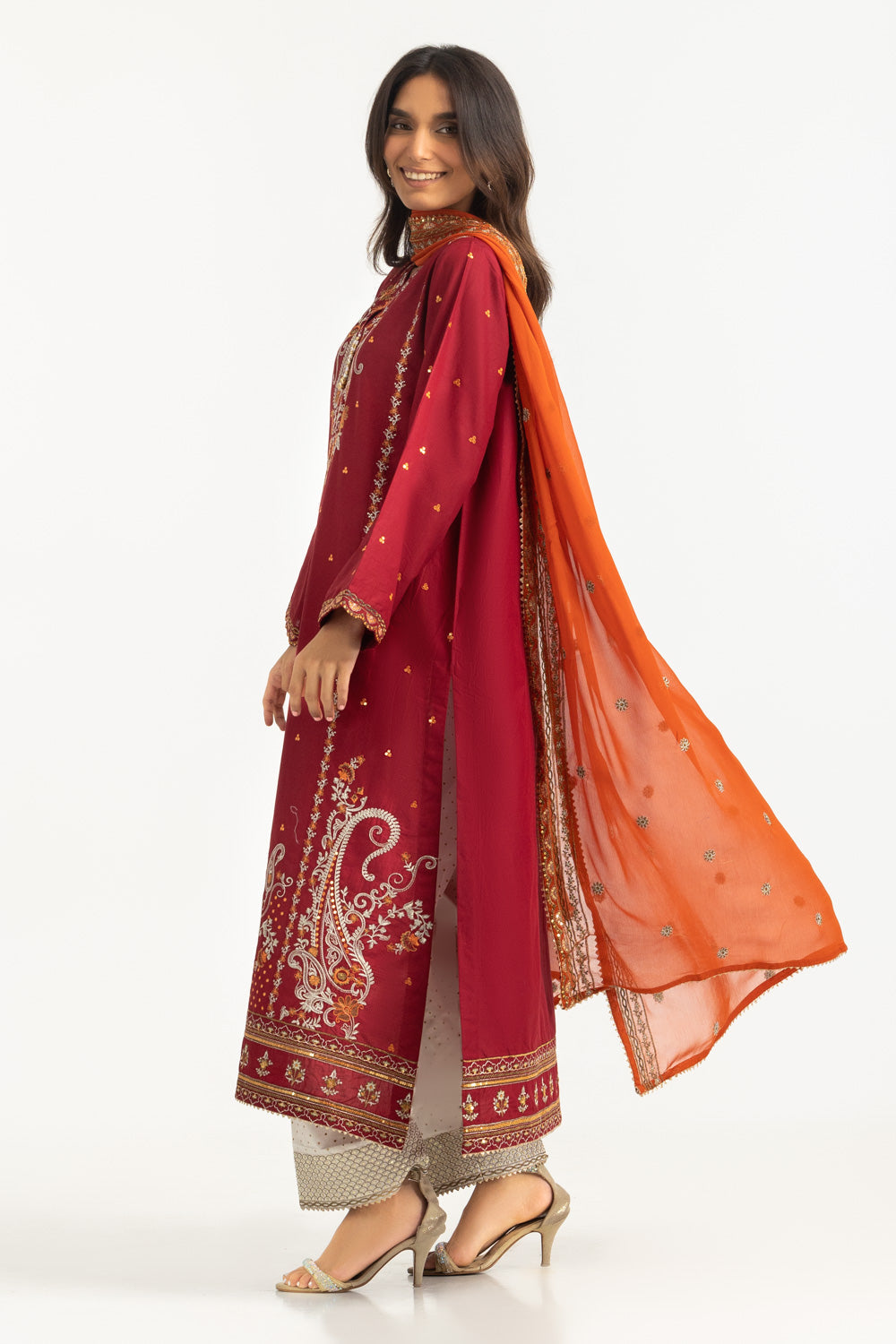 3Pc Lawn Embroidered Suit
