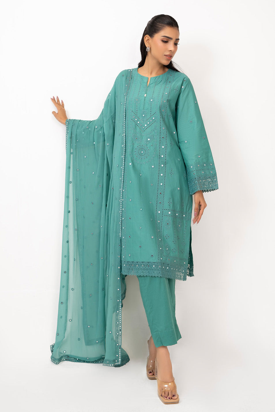 3Pc Lawn Embroidered Suit
