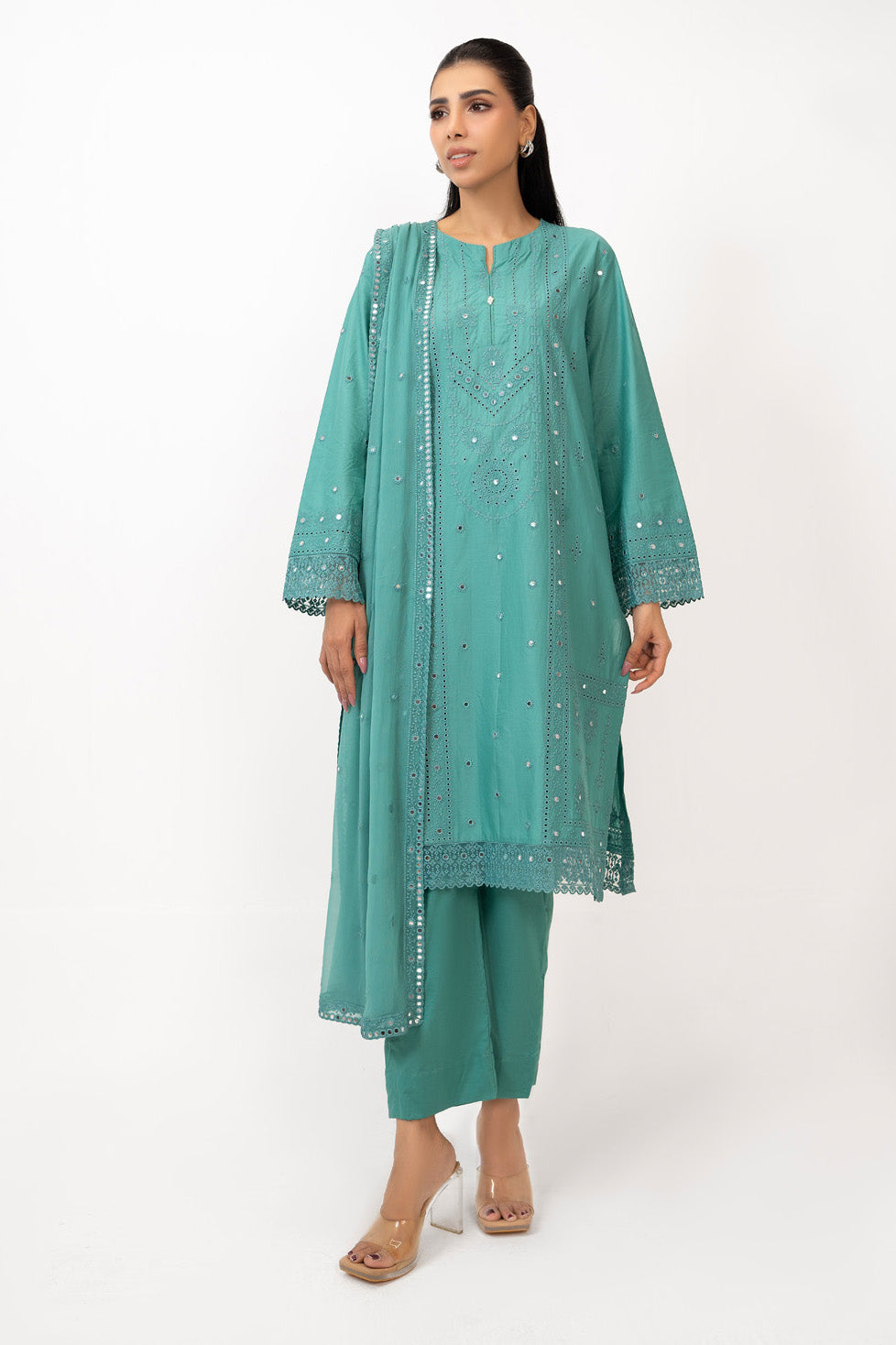 3Pc Lawn Embroidered Suit