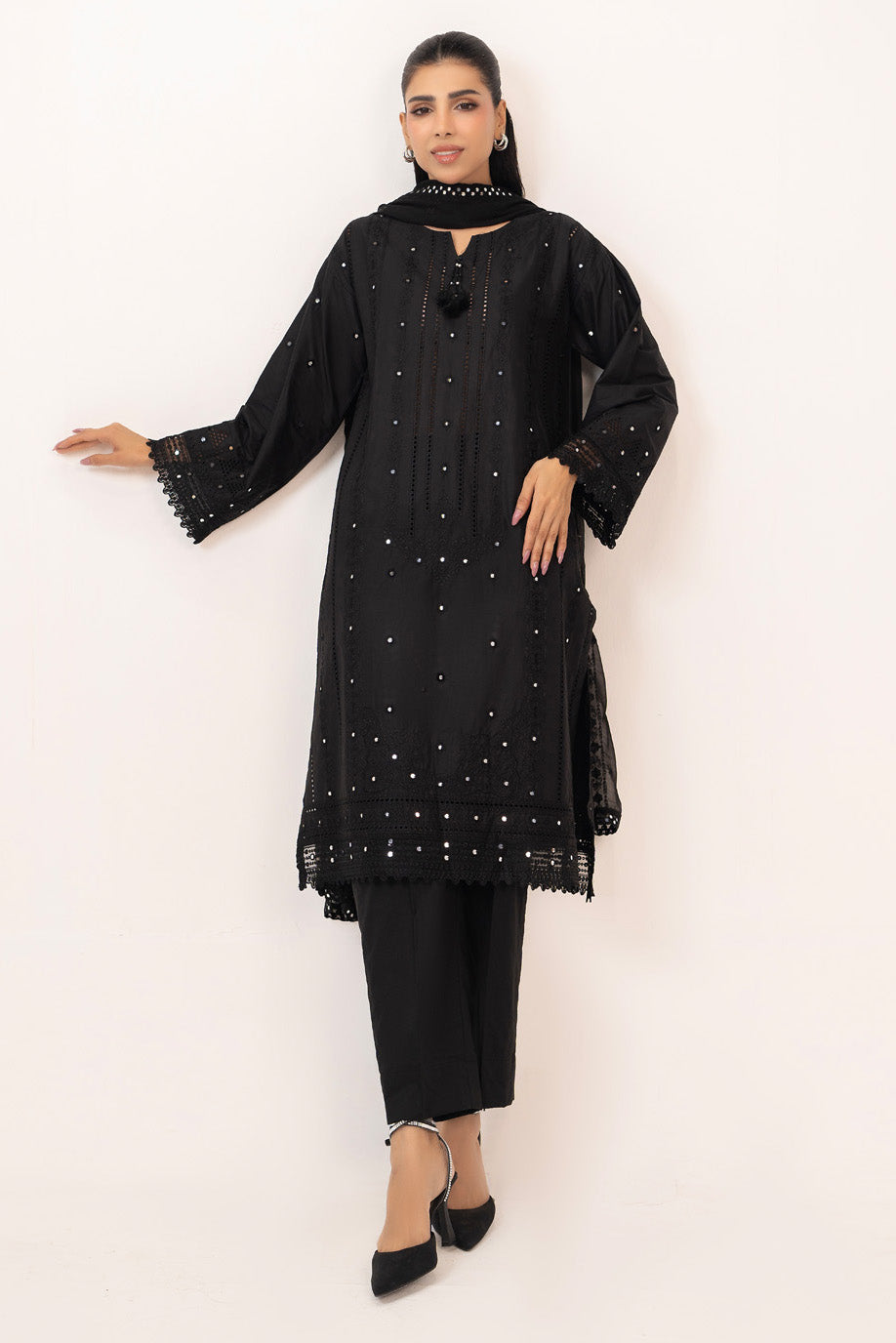 3Pc Lawn Embroidered Suit