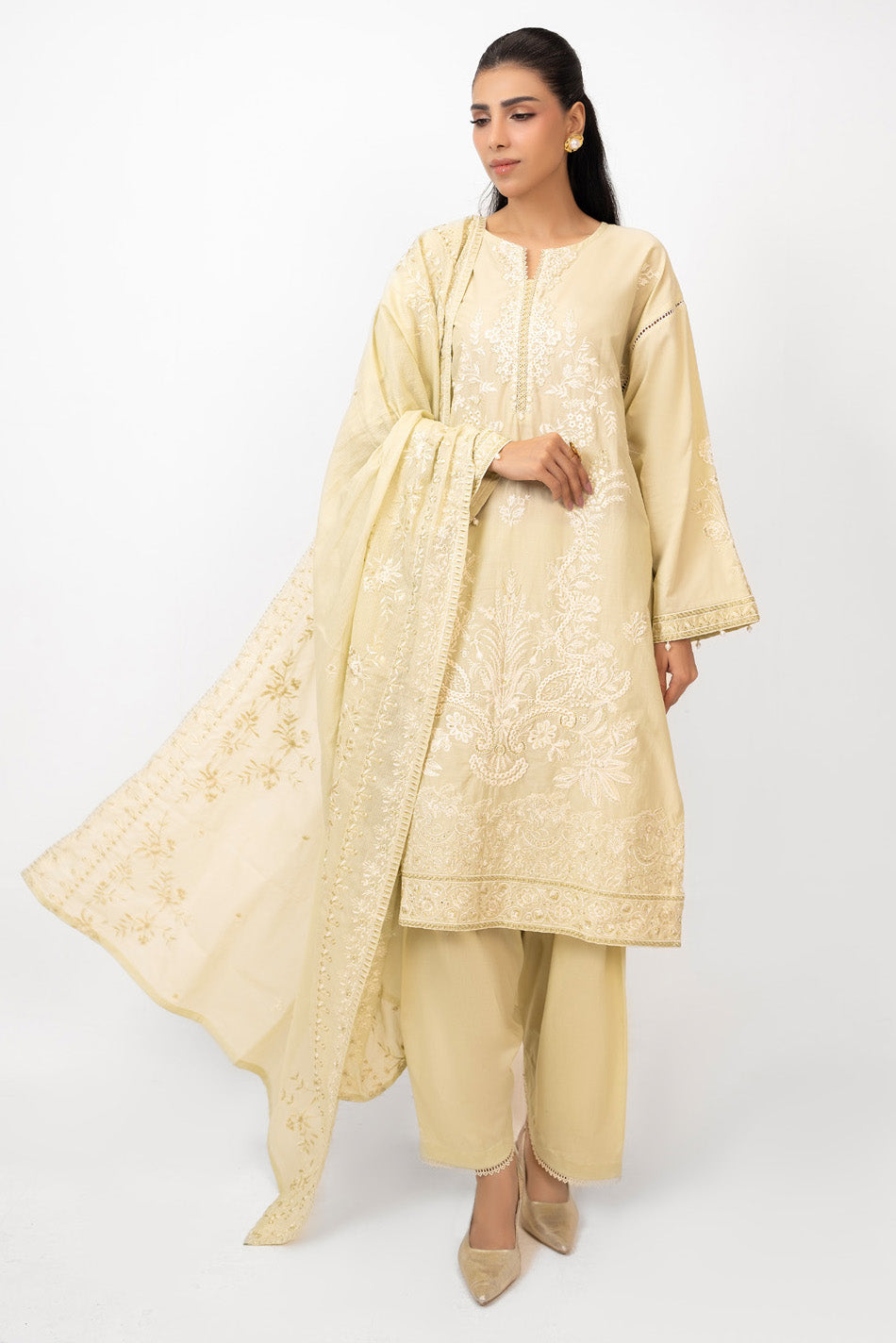 3Pc Lawn Embroidered Suit