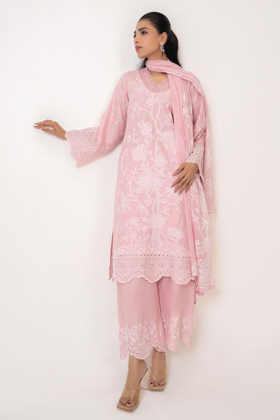 3Pc Lawn Embroidered Suit
