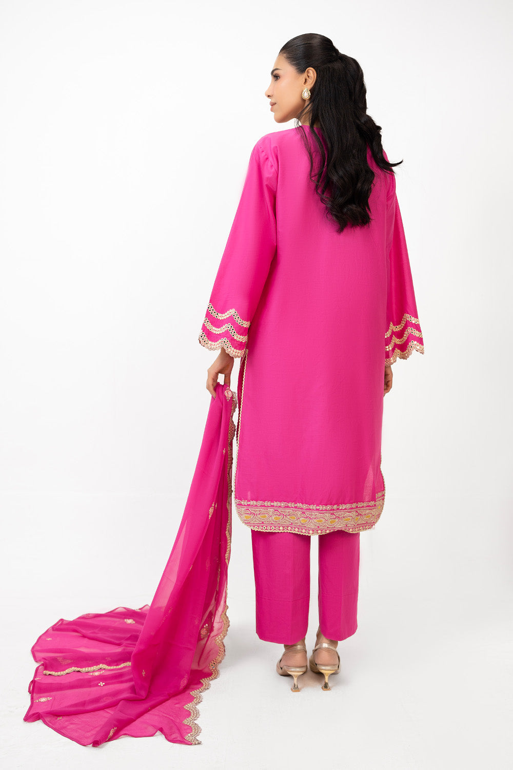 3Pc Lawn Embroidered Suit