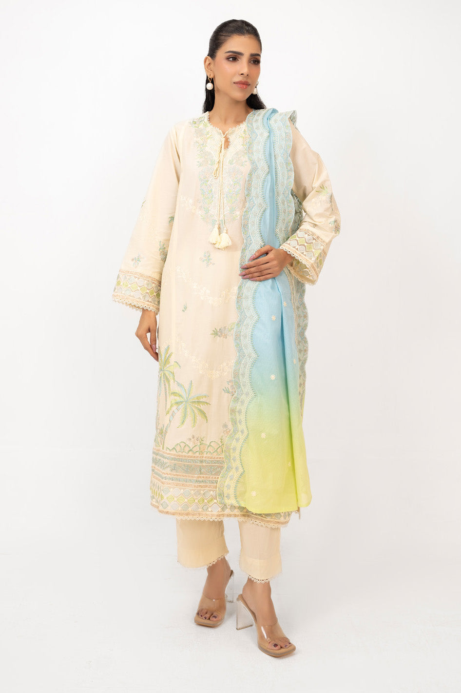 3Pc Lawn Embroidered Suit