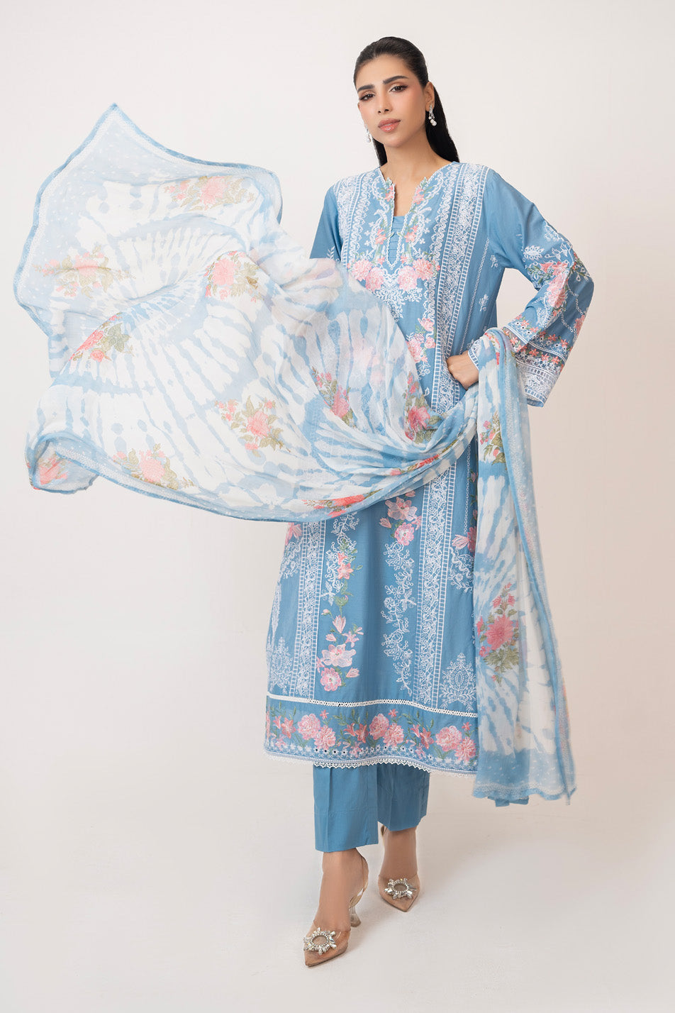 3PC Lawn Embroidered Suit