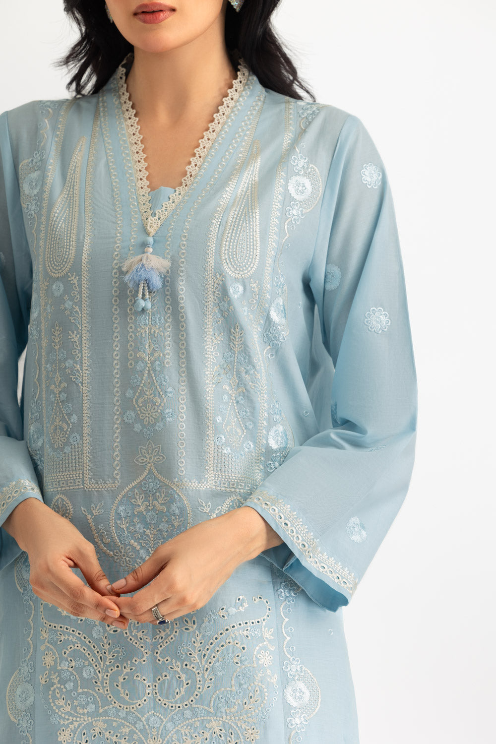 3Pc Lawn Embroidered Suit