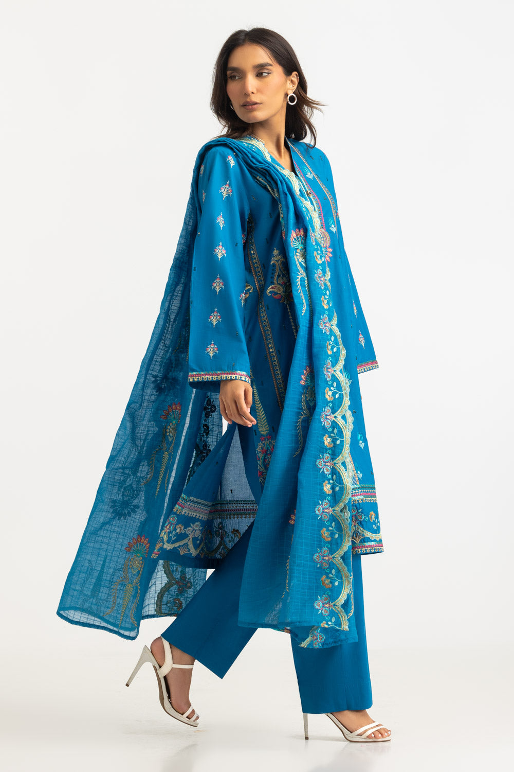 3Pc Lawn Embroidered Suit