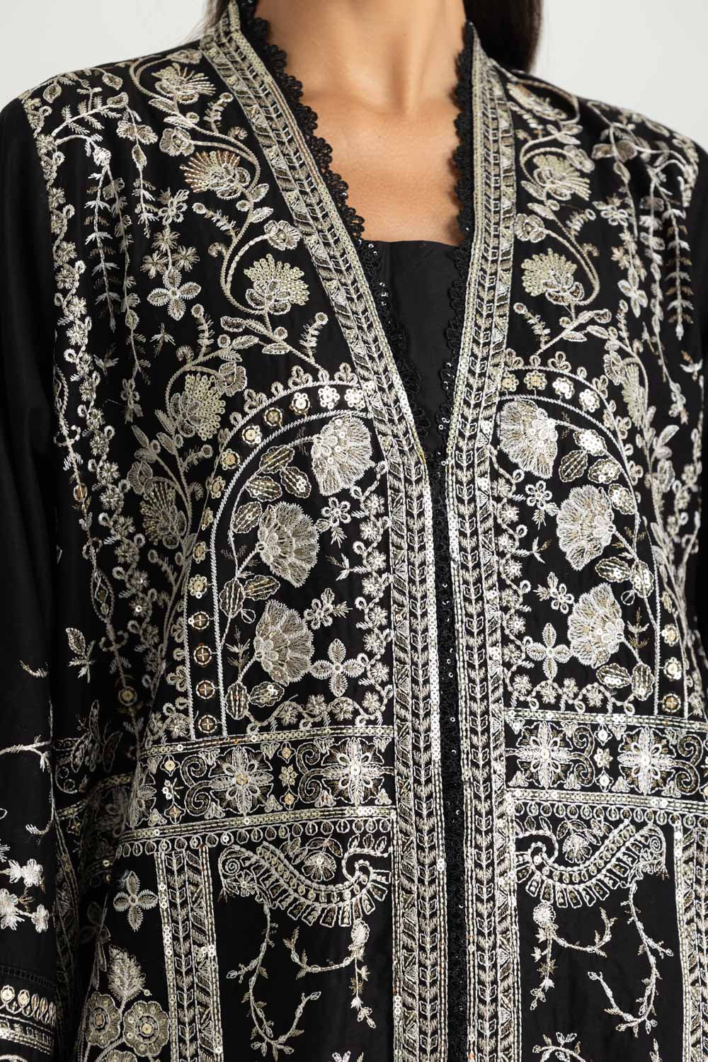 3PC Lawn Embroidered Suit