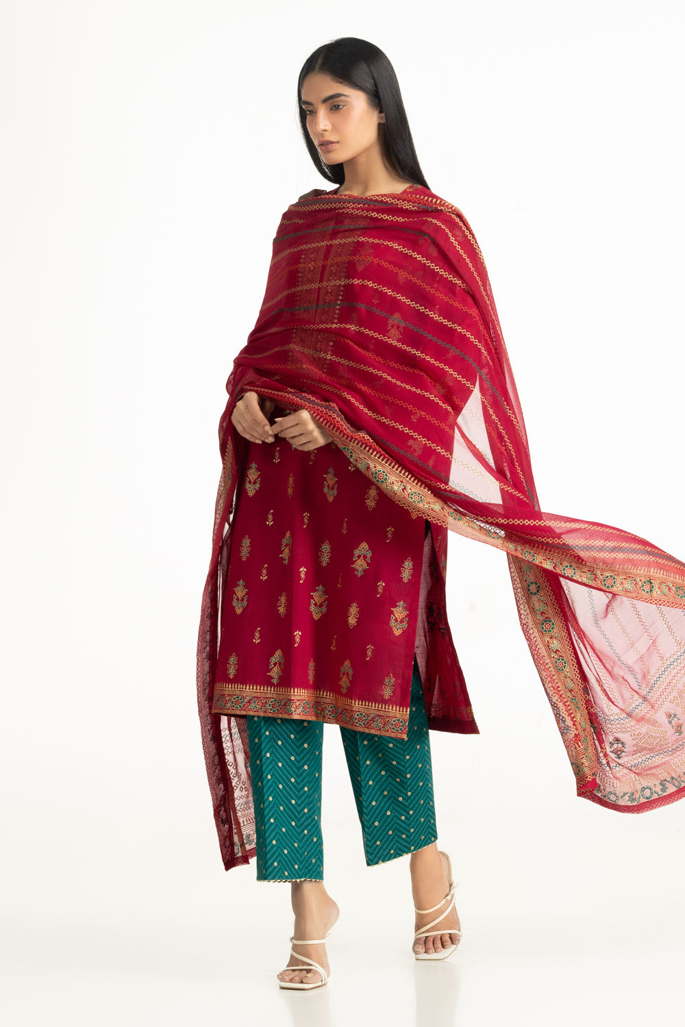 3Pc Lawn Gold And Lacqer Printed Suit With Embroidered