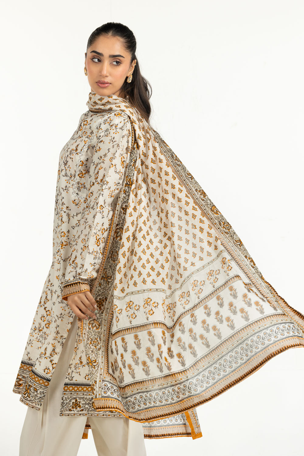 3Pc Lawn Printed Suit