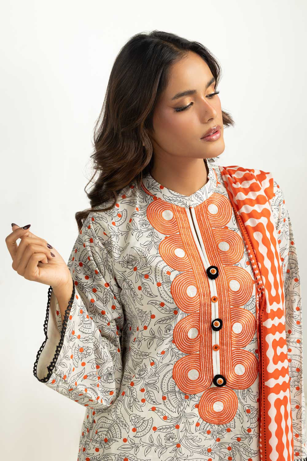 3PC Lawn Printed Suit With Embroidered