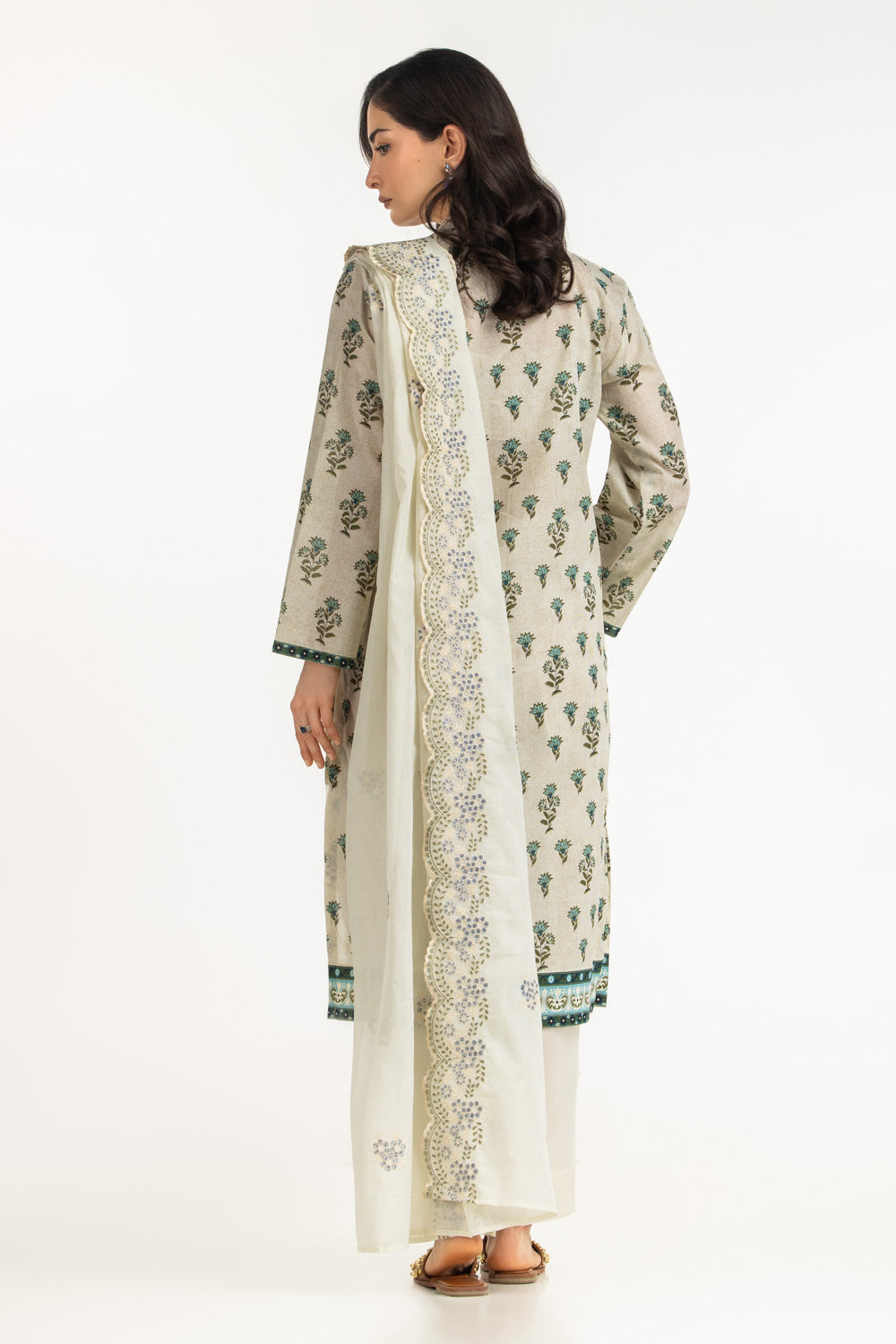 3Pc Lawn Printed Suit With Embroidered