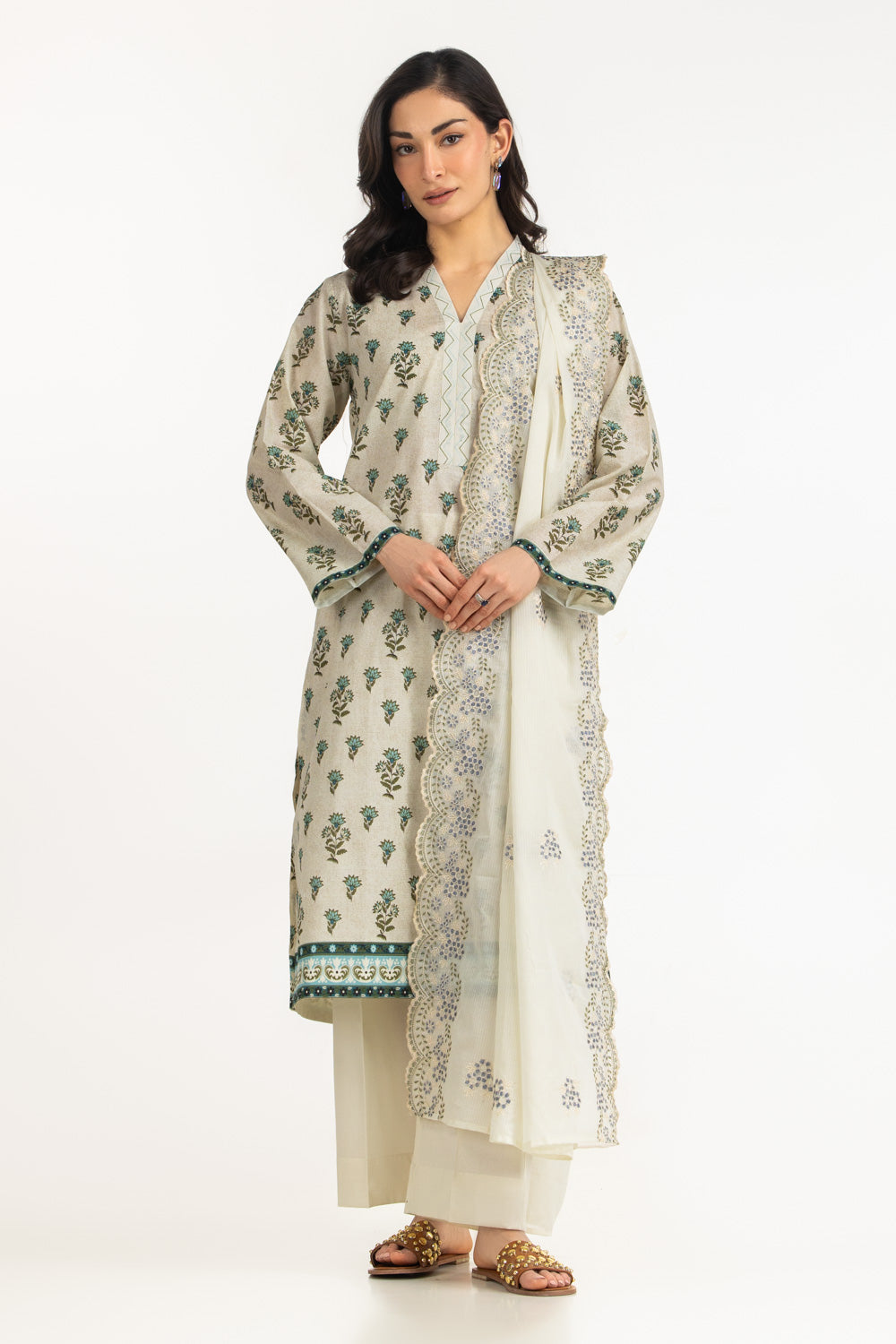 3Pc Lawn Printed Suit With Embroidered