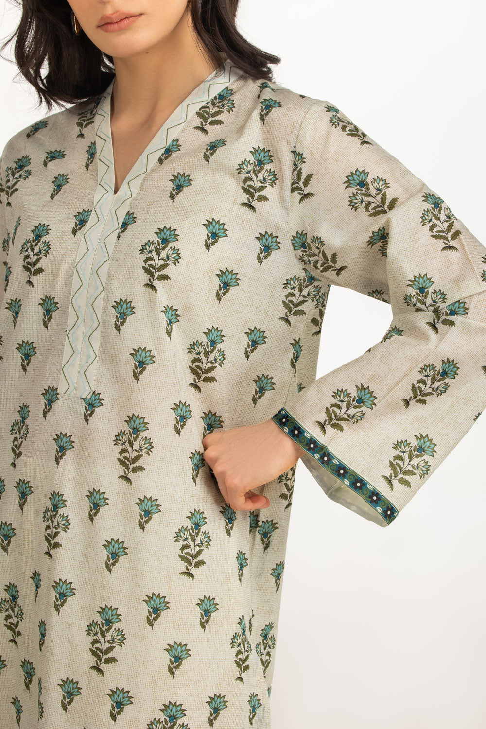 3Pc Lawn Printed Suit With Embroidered