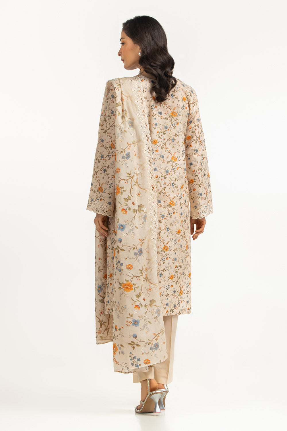 3Pc Lawn Printed Suit With Embroidered
