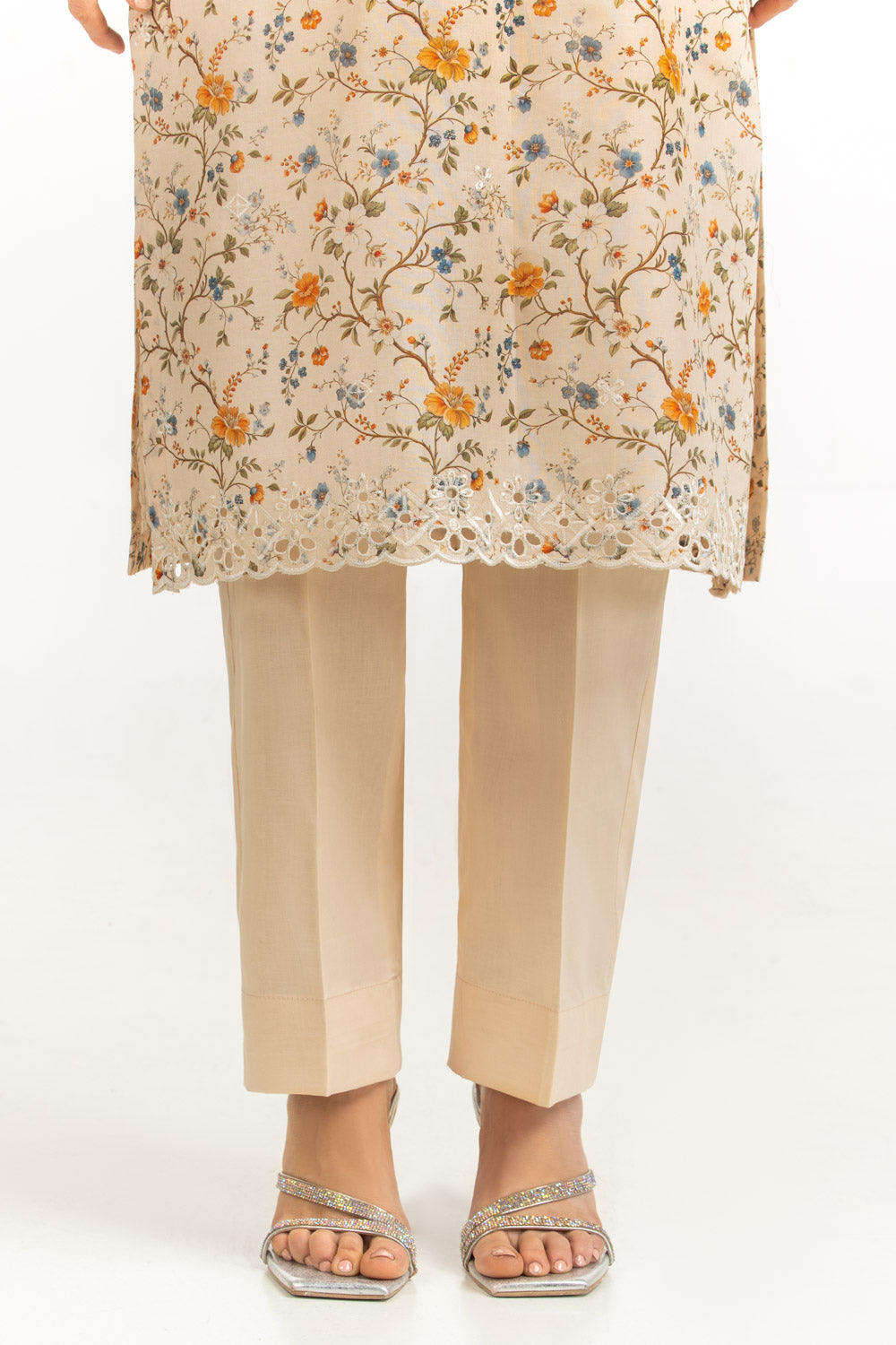 3Pc Lawn Printed Suit With Embroidered