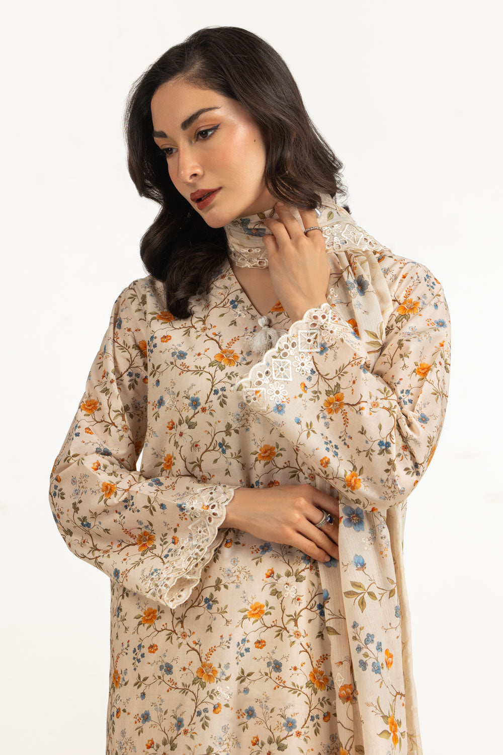3Pc Lawn Printed Suit With Embroidered