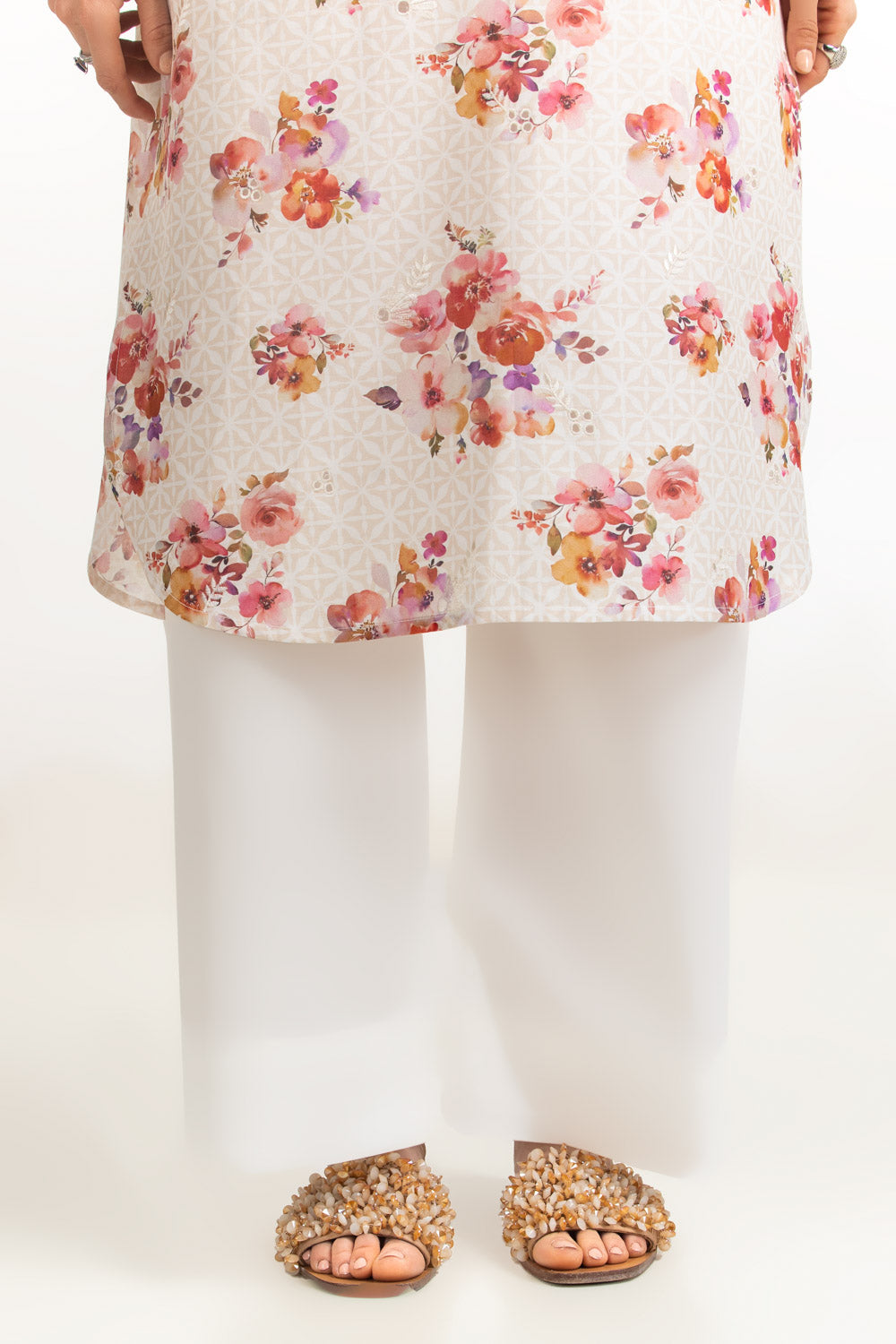 3Pc Lawn Printed Suit With Embroidered