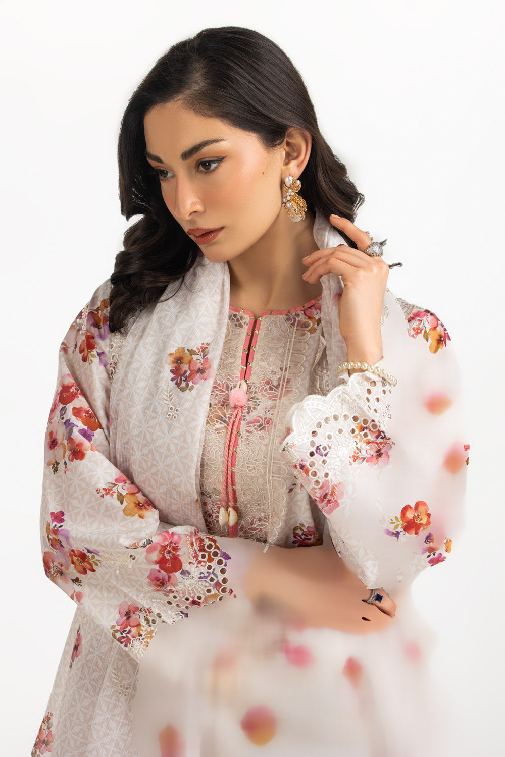 3Pc Lawn Printed Suit With Embroidered