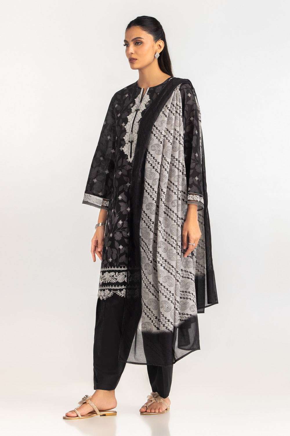 3PC Lawn Printed Suit With Embroidered