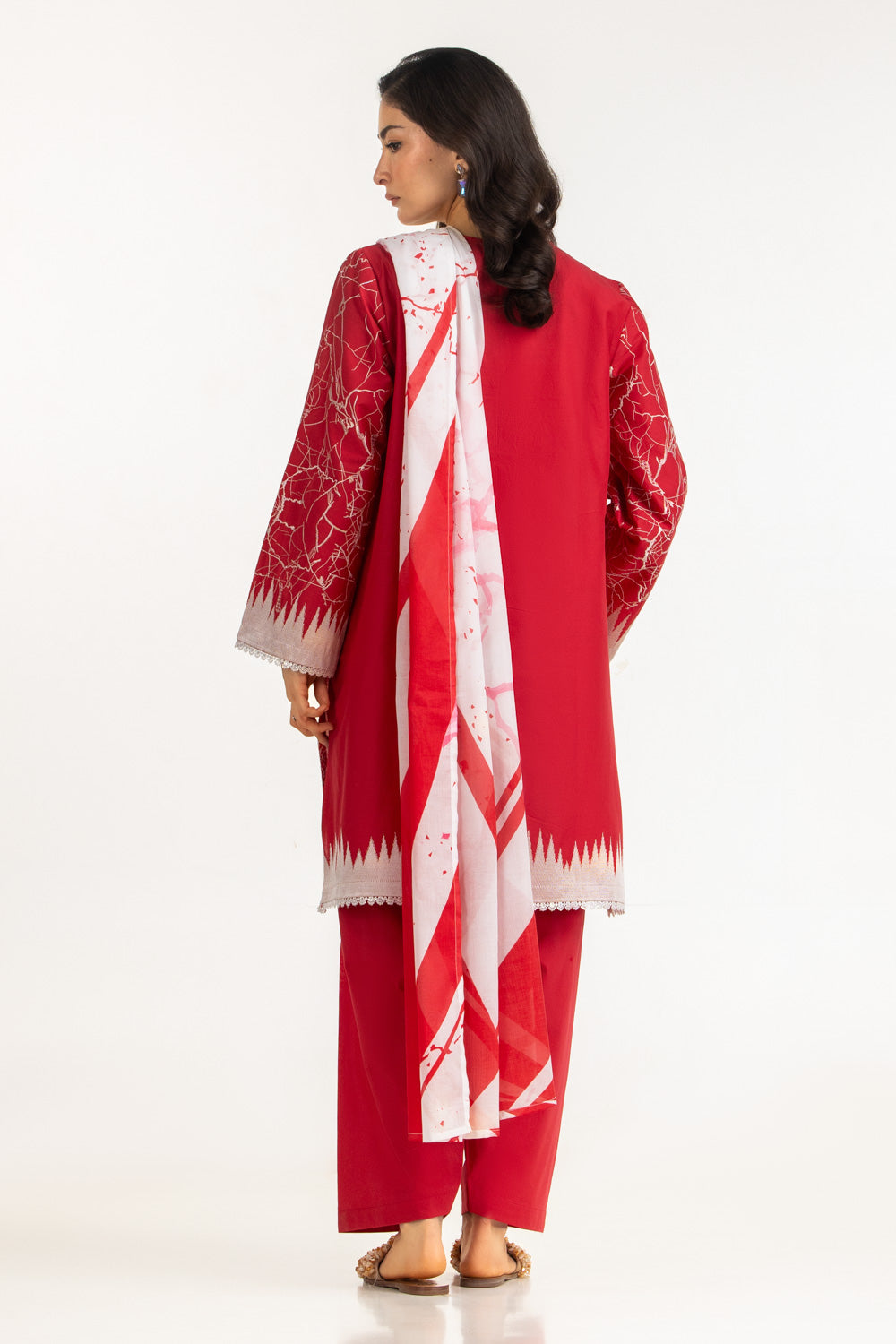 3Pc Lawn Printed Suit With Embroidered