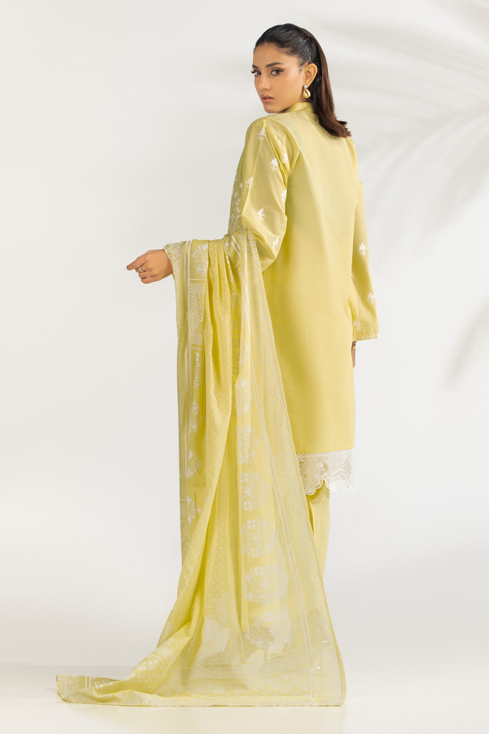 3Pc Lawn Printed Suit With Embroidered