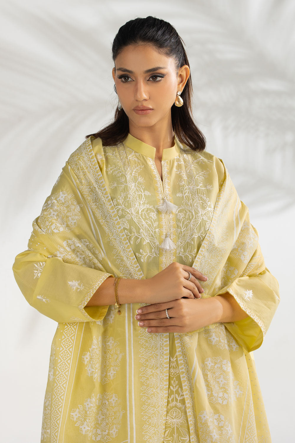 3Pc Lawn Printed Suit With Embroidered