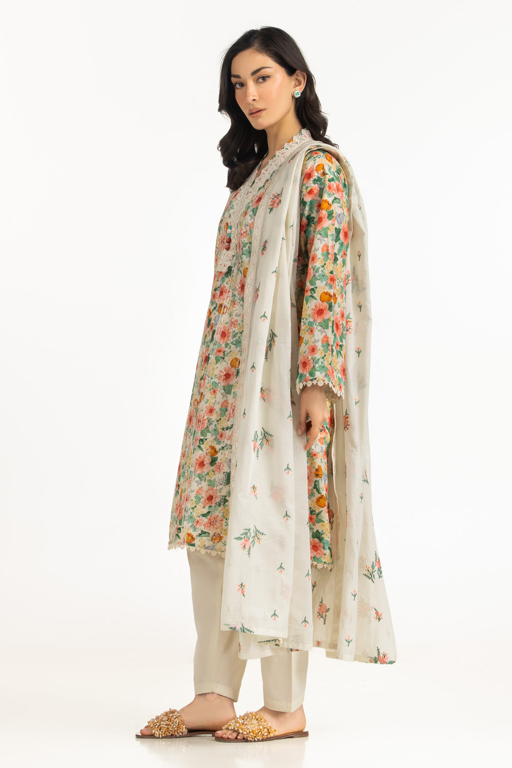 3Pc Lawn Printed Suit With Embroidered
