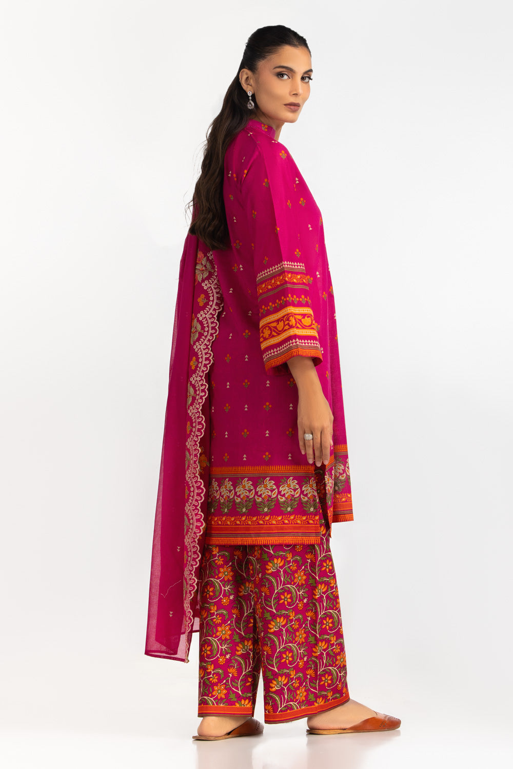 3Pc Lawn Printed Suit With Embroidered