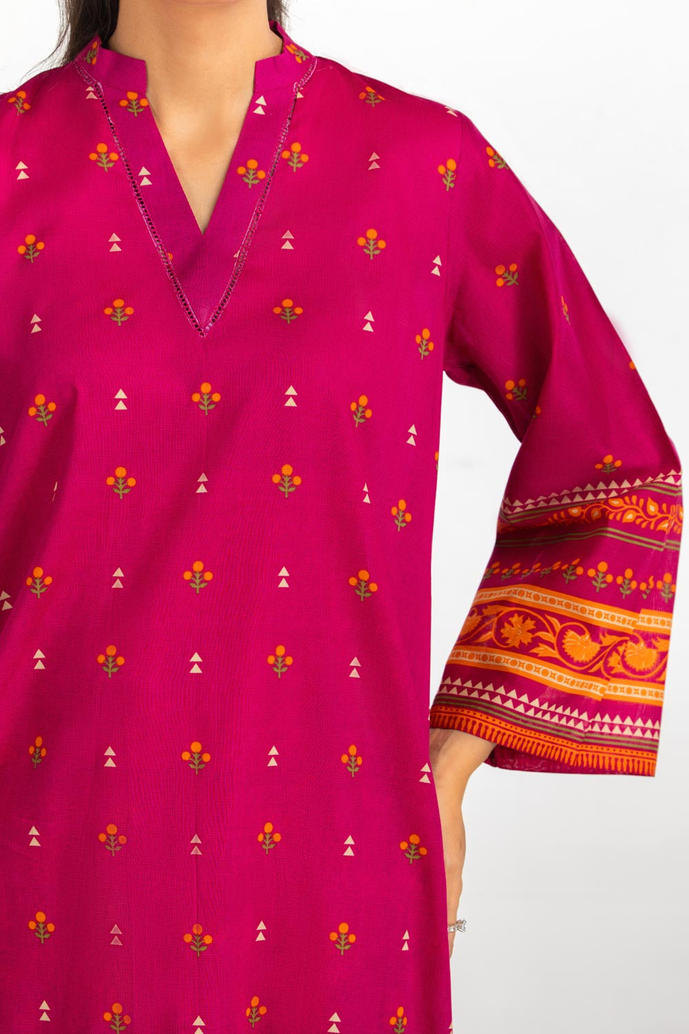 3Pc Lawn Printed Suit With Embroidered
