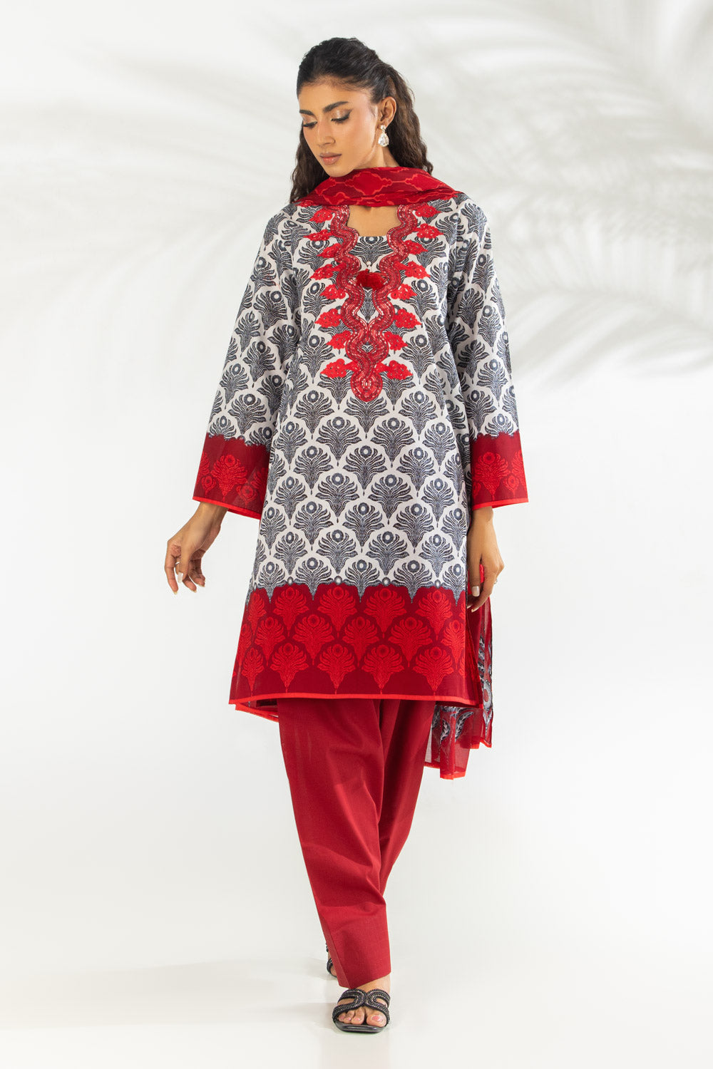 3PC Lawn Printed Suit With Embroidered