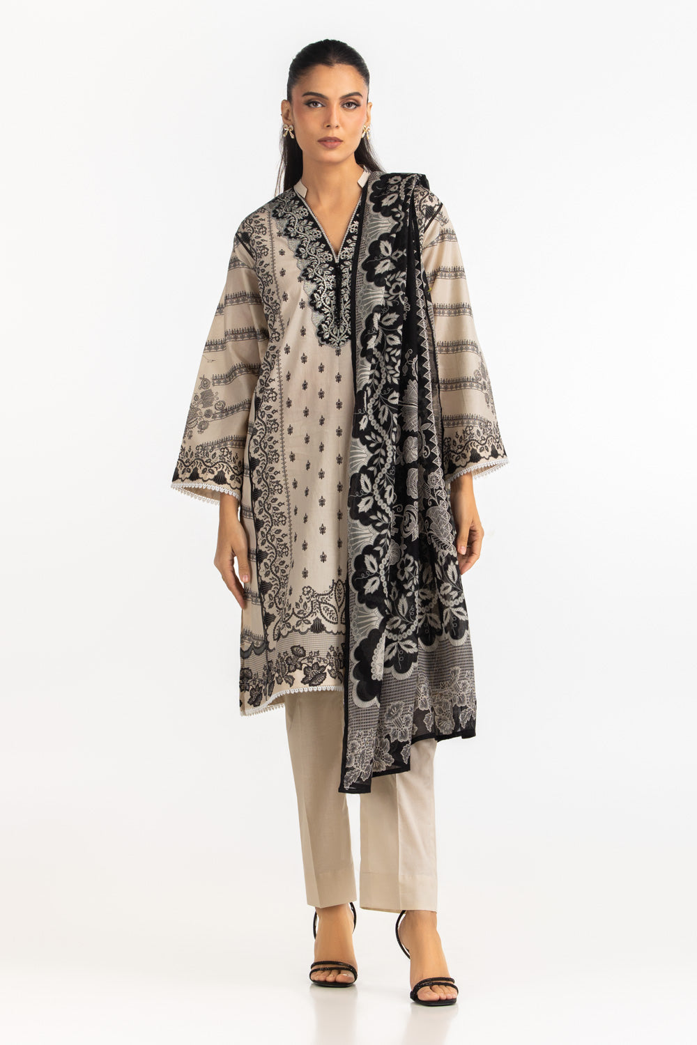 3PC Lawn Printed Suit With Embroidered