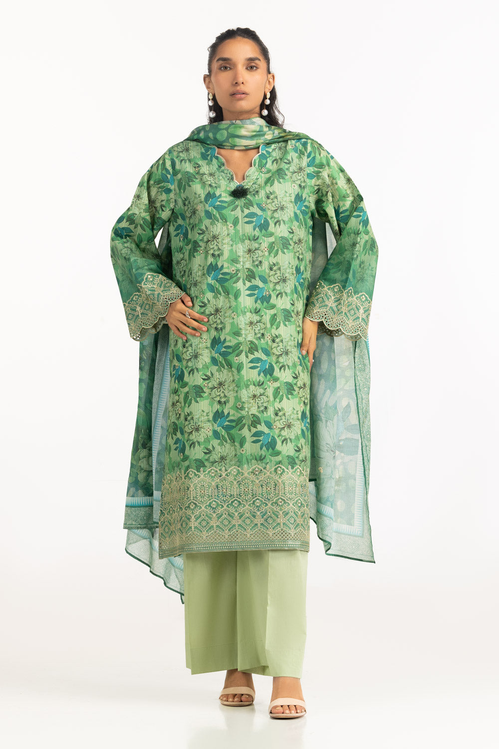 3Pc Lawn Printed Suit With Embroidered