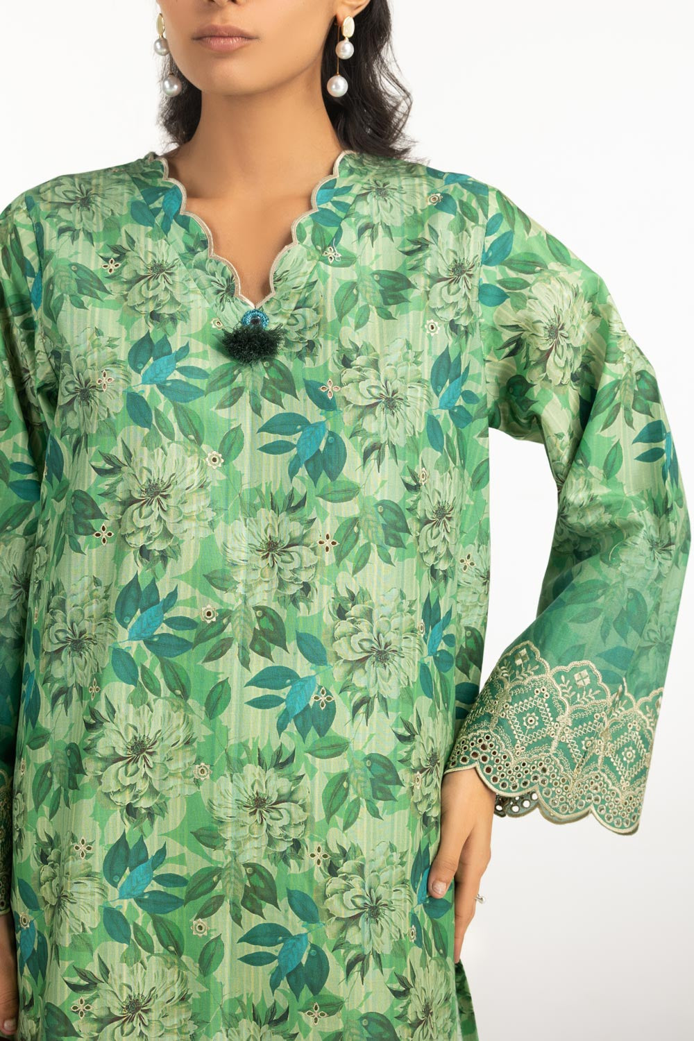 3Pc Lawn Printed Suit With Embroidered