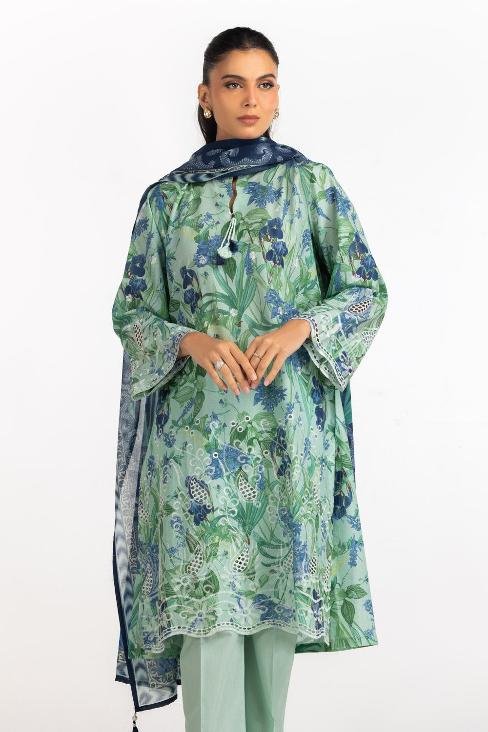 3Pc Lawn Printed Suit With Embroidered