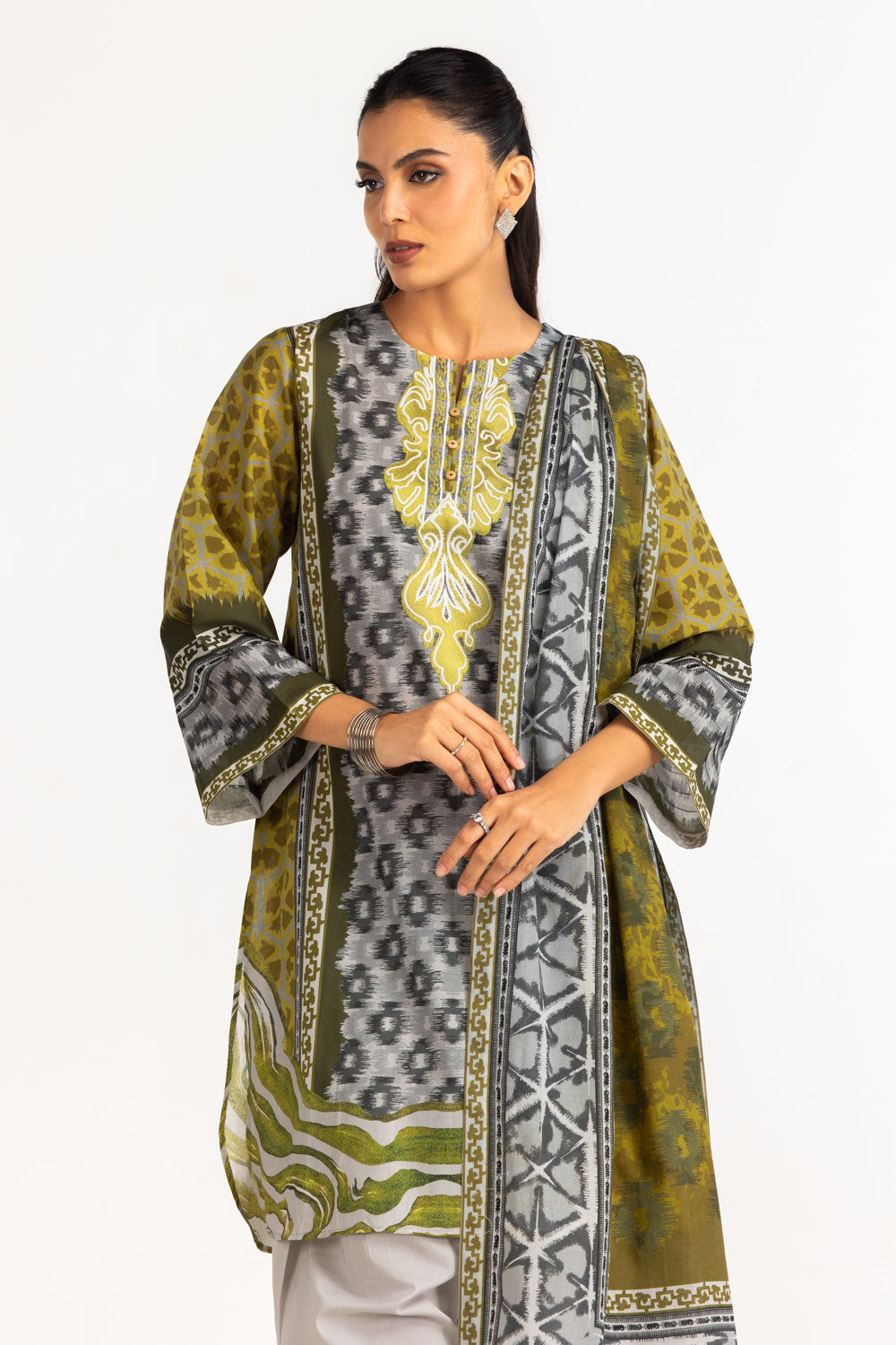 3Pc Lawn Printed Suit With Embroidered