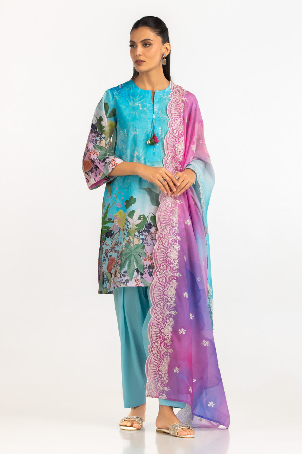 3Pc Lawn Printed Suit With Embroidered