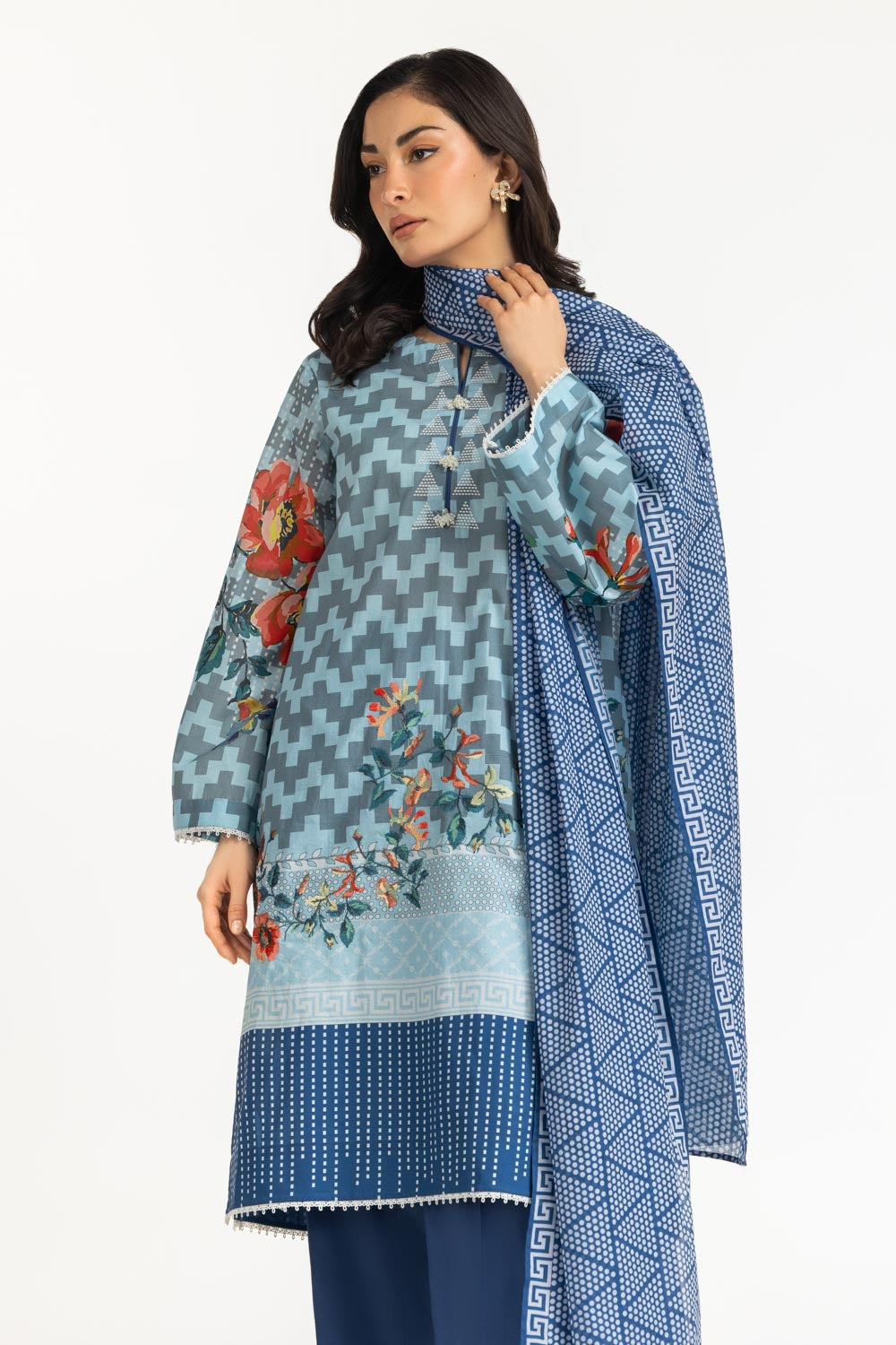 3Pc Lawn Printed Suit With Embroidered