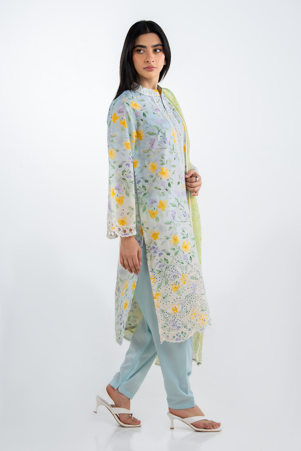 3Pc Lawn Printed Suit With Embroidered