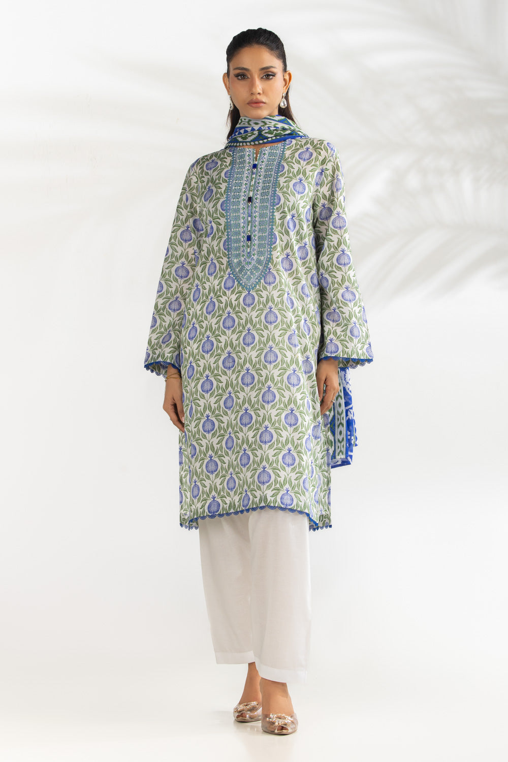 3Pc Lawn Printed Suit With Embroidered