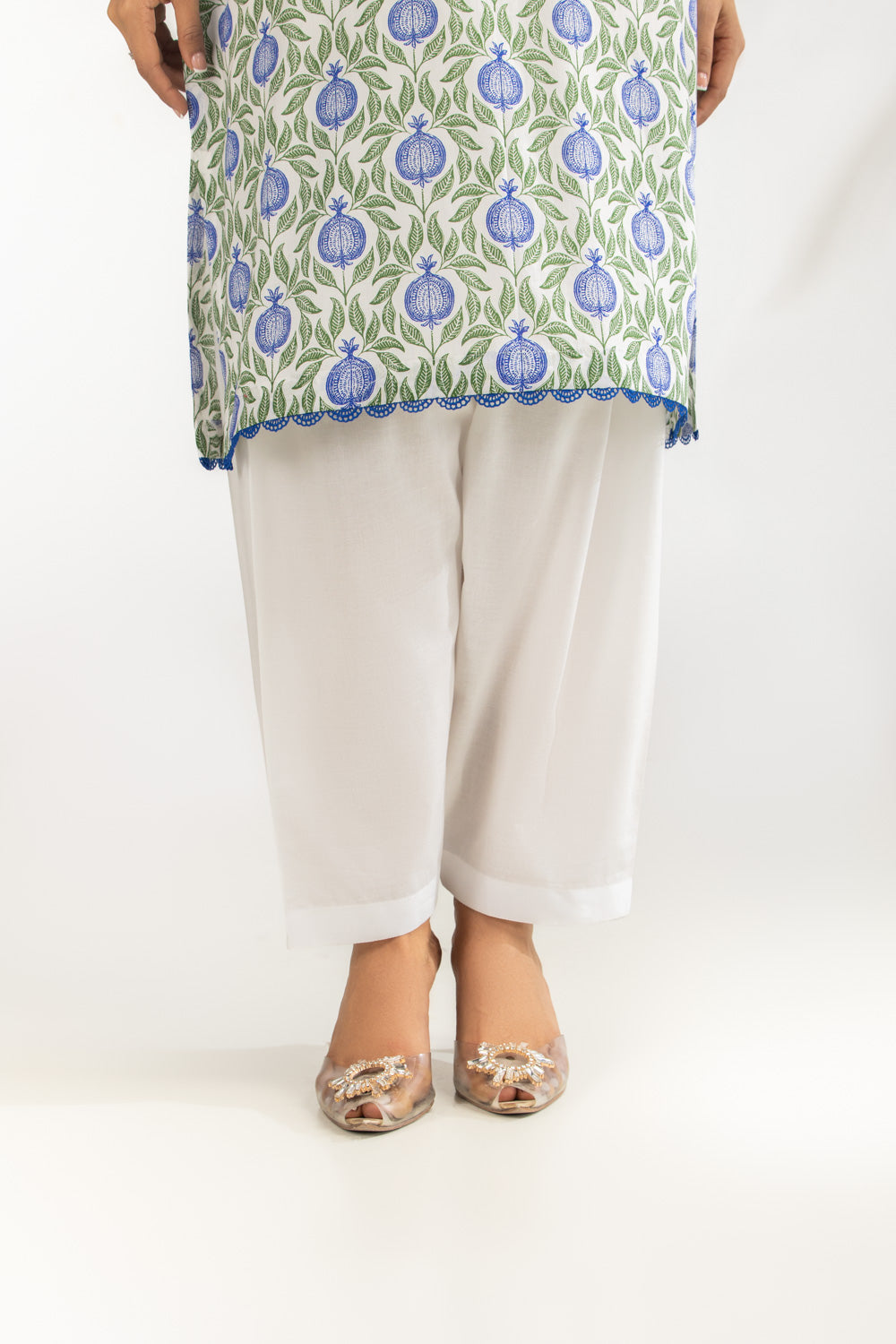 3PC Lawn Printed Suit With Embroidered