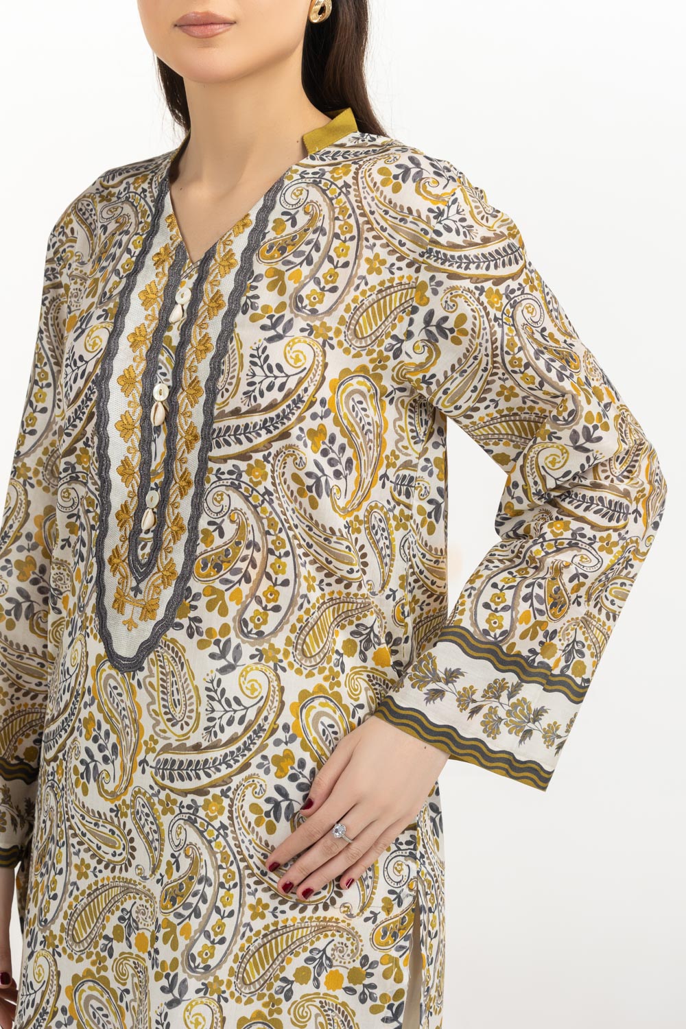 3Pc Lawn Printed Suit With Embroidered