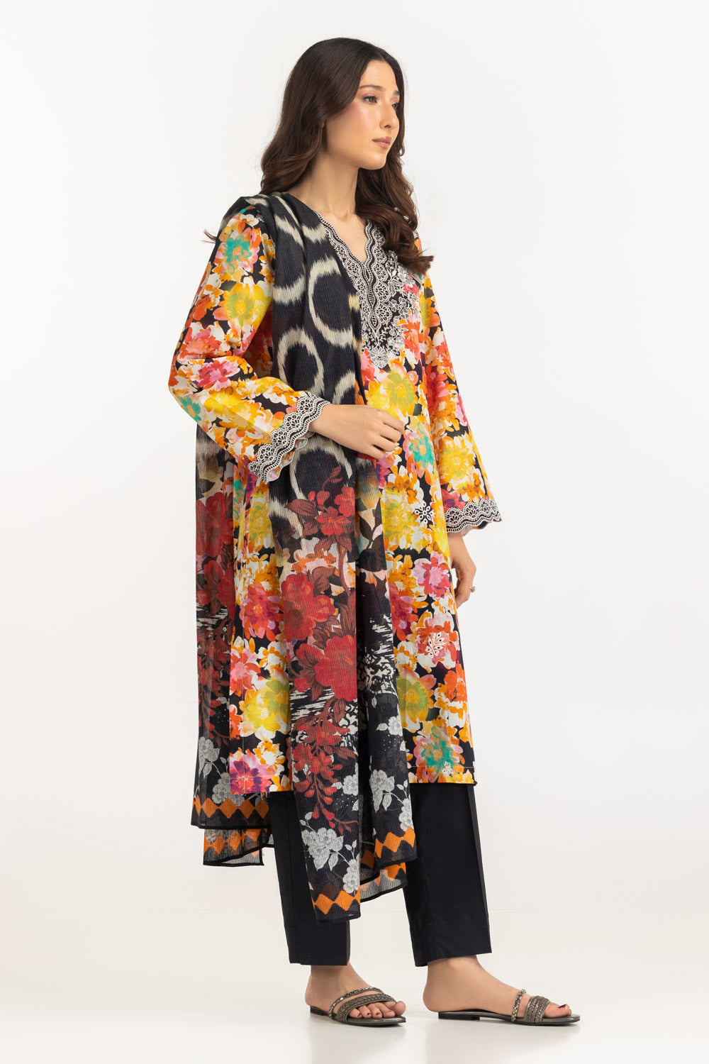 3PC Lawn Printed Suit With Embroidered