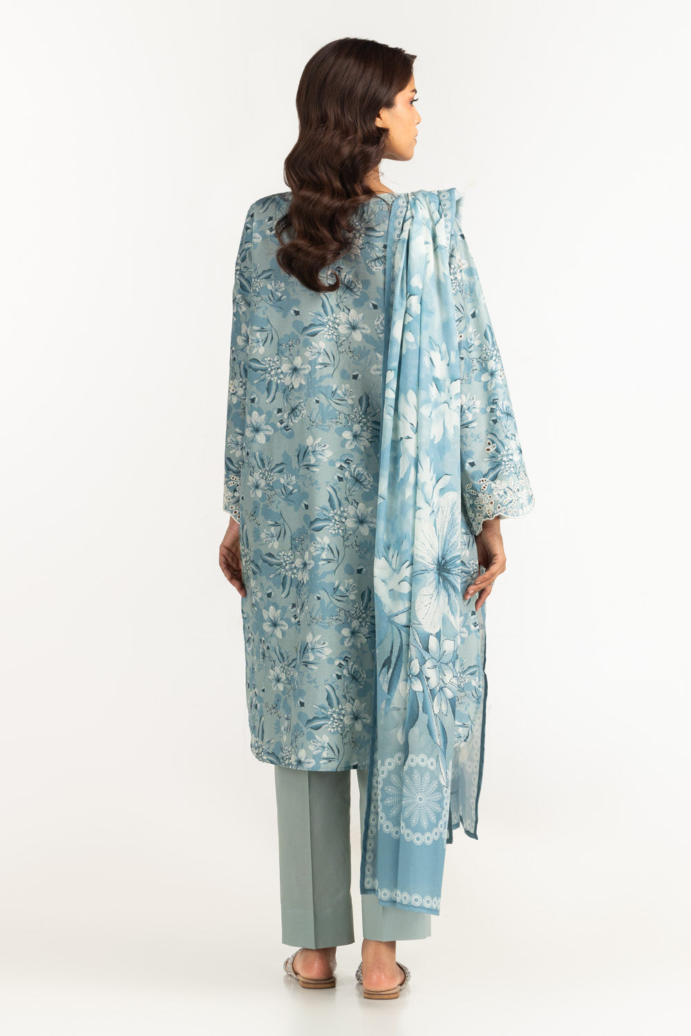 3Pc Lawn Printed Suit With Embroidered