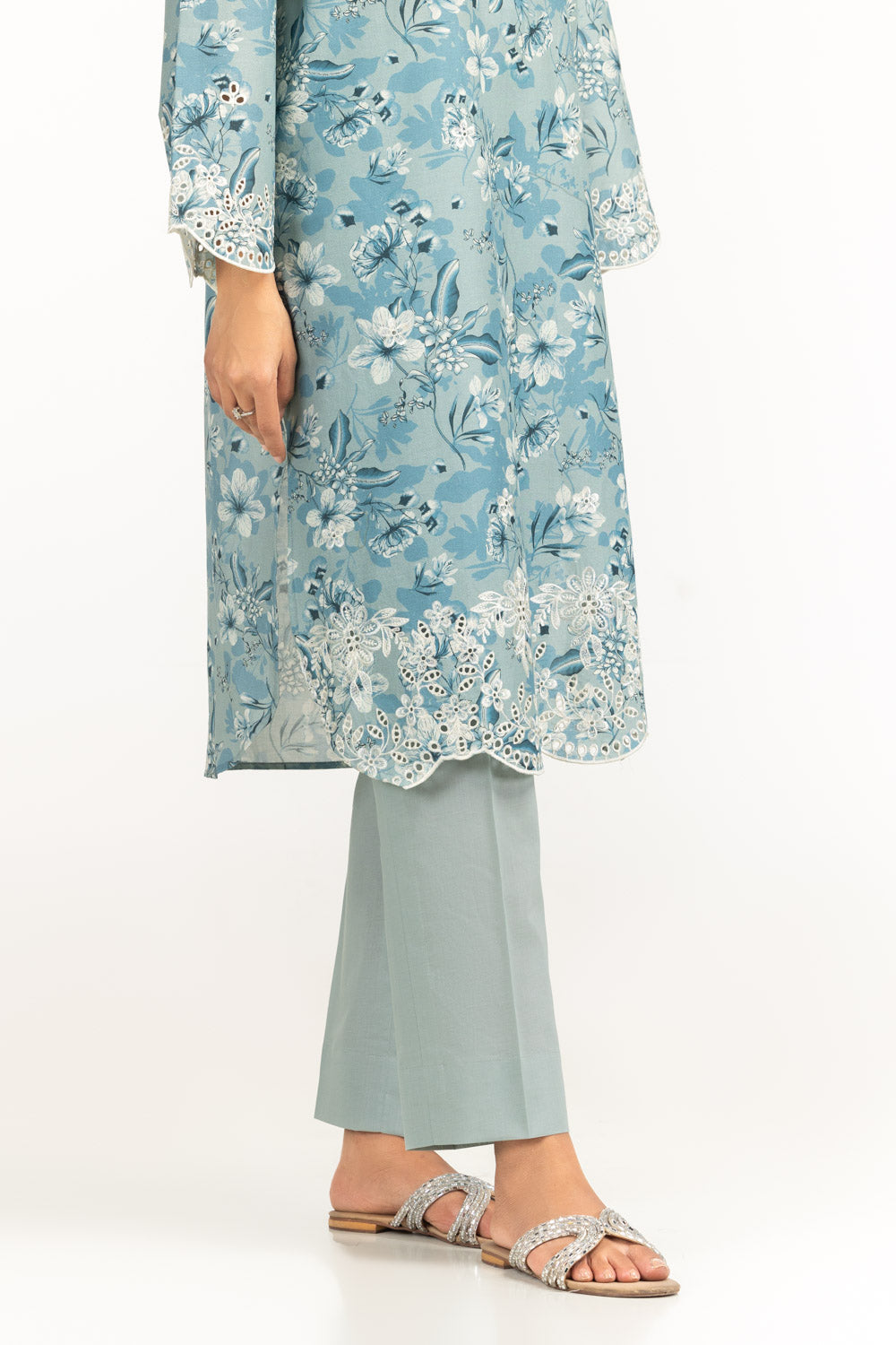 3Pc Lawn Printed Suit With Embroidered