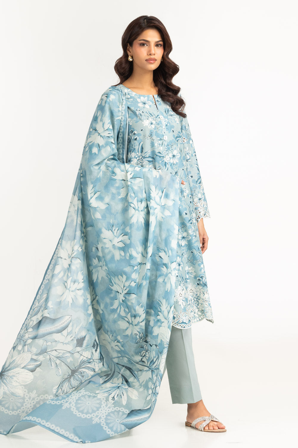3Pc Lawn Printed Suit With Embroidered